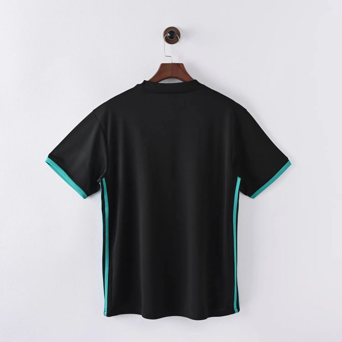 Retro-real-madrid-away-kit-17/18-football-jersey