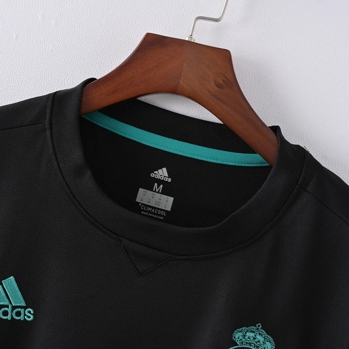 Retro-real-madrid-away-kit-17/18-football-jersey
