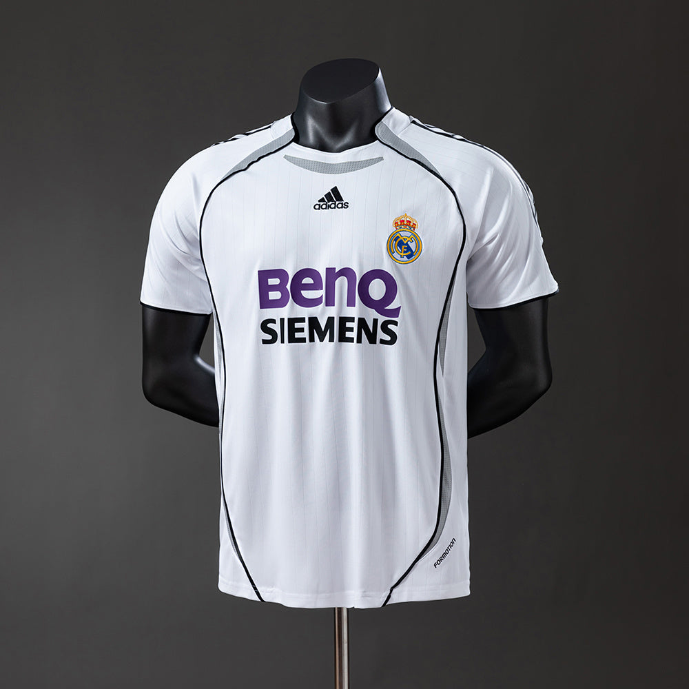 Player Version Real Madrid Jersey 2006-07 Home Retro Football Kit Player Version