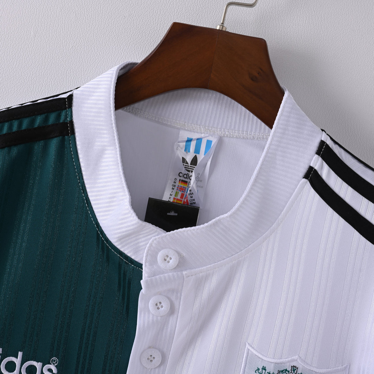 Retro Liverpool Away Jersey 1995-96 Football Kit Soccer Shirt