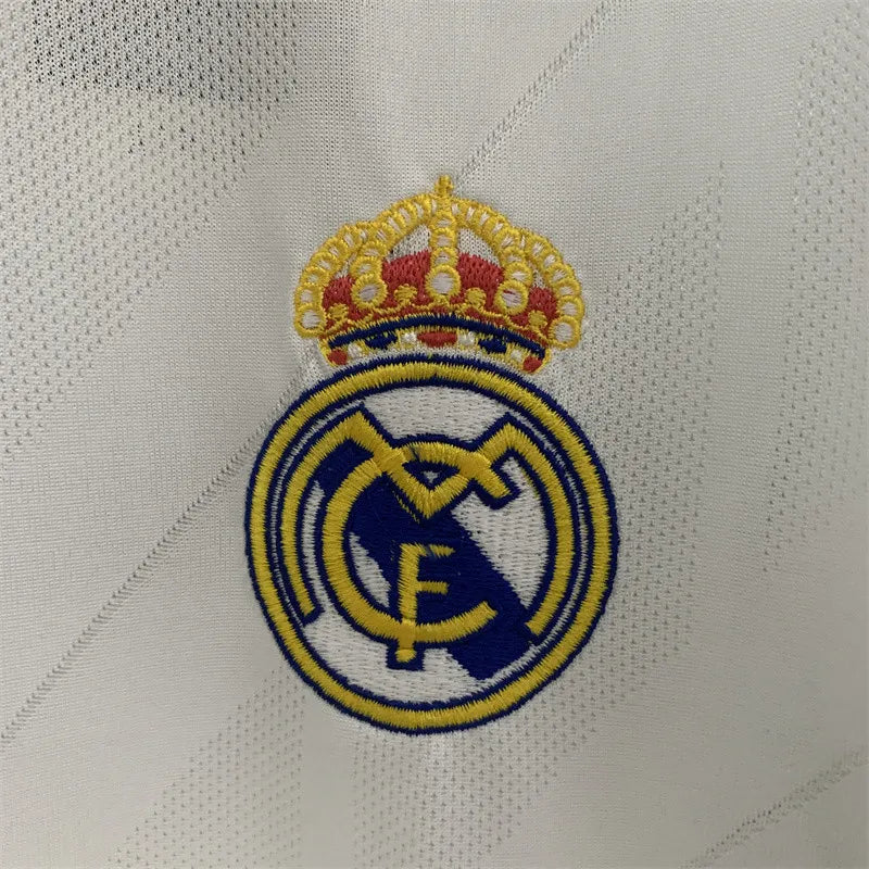 Retro Real Madrid Home Kit 17/18 Long Sleeves Football Jersey