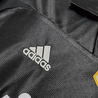 Real Madrid Jersey Away Kit 1998/99 Retro