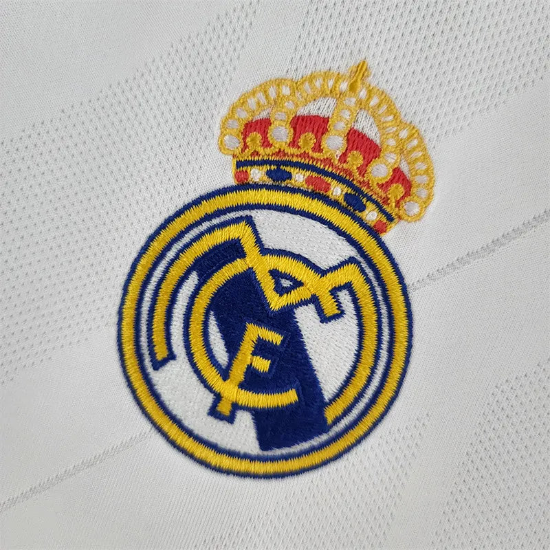 Retro-real-madrid-home-kit-17/18-football-jersey