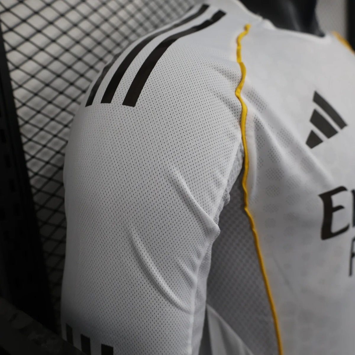 Player Version Real Madrid Jersey 25/26 Home Long Sleeves Football Kit Soccer Jersey